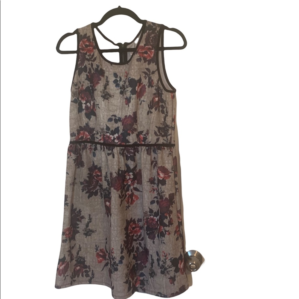 3 / $20 - Floral Xhilaration Dress - L
